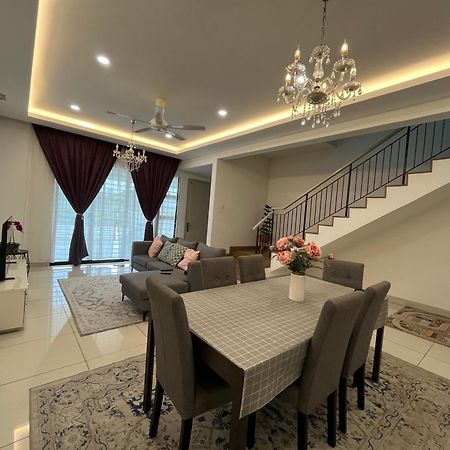 Homestay 3Br Near Setia Alam Shah Alam Luaran gambar
