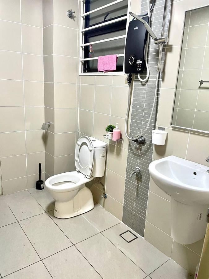 Homestay 3Br Near Setia Alam Shah Alam Luaran gambar